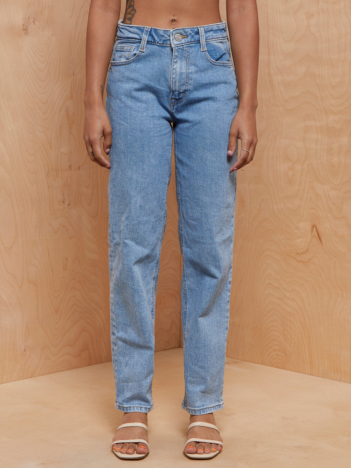 Frank and Oak Lightwash Straight Cropped Jeans